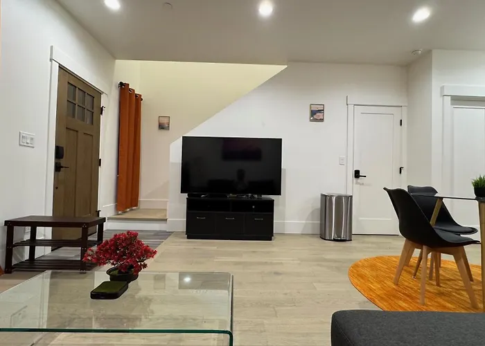 Modern Meets Cozy In Federal Way